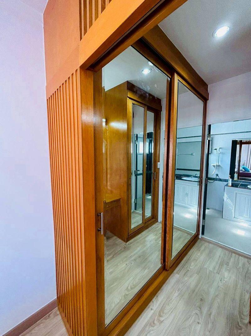 ให้เช่า บ้านเดียวใกล้ J-Park ศรีราชา แปลงหัวมุม เงียบสงบ เป็นส่วนตัว