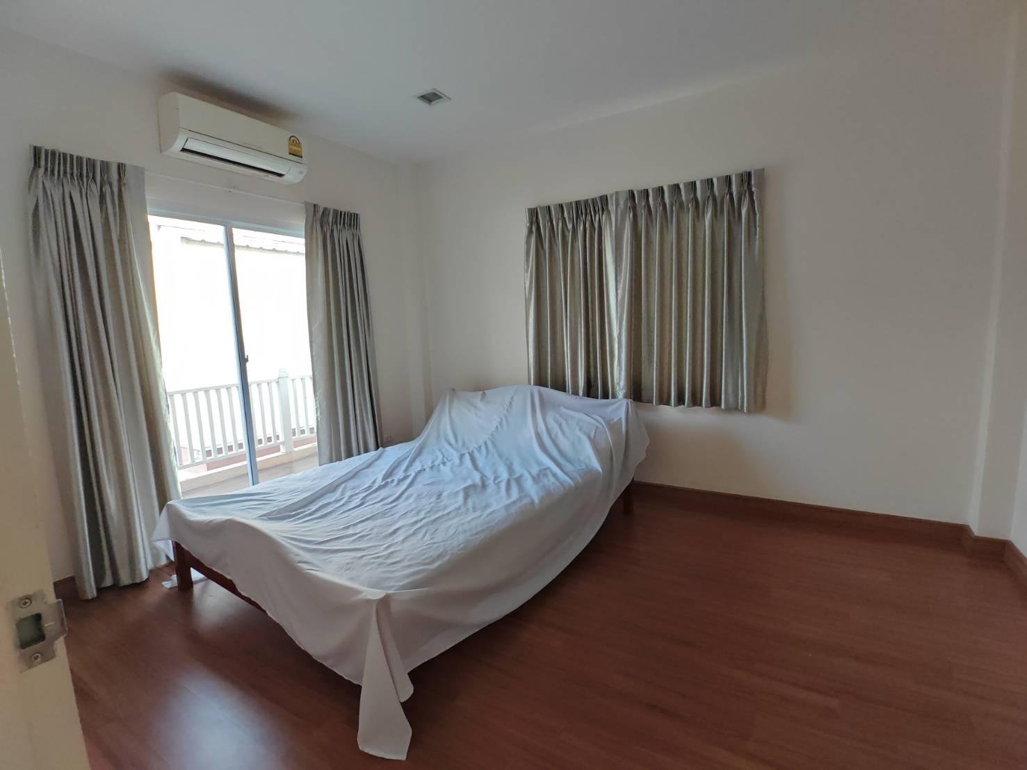 ให้เช่าบ้านเดี่ยว 2 ชั้น หลังใหญ่ 📍หมู่บ้าน แกรนด์มณีรินทร์ สามมุข–บางแสน