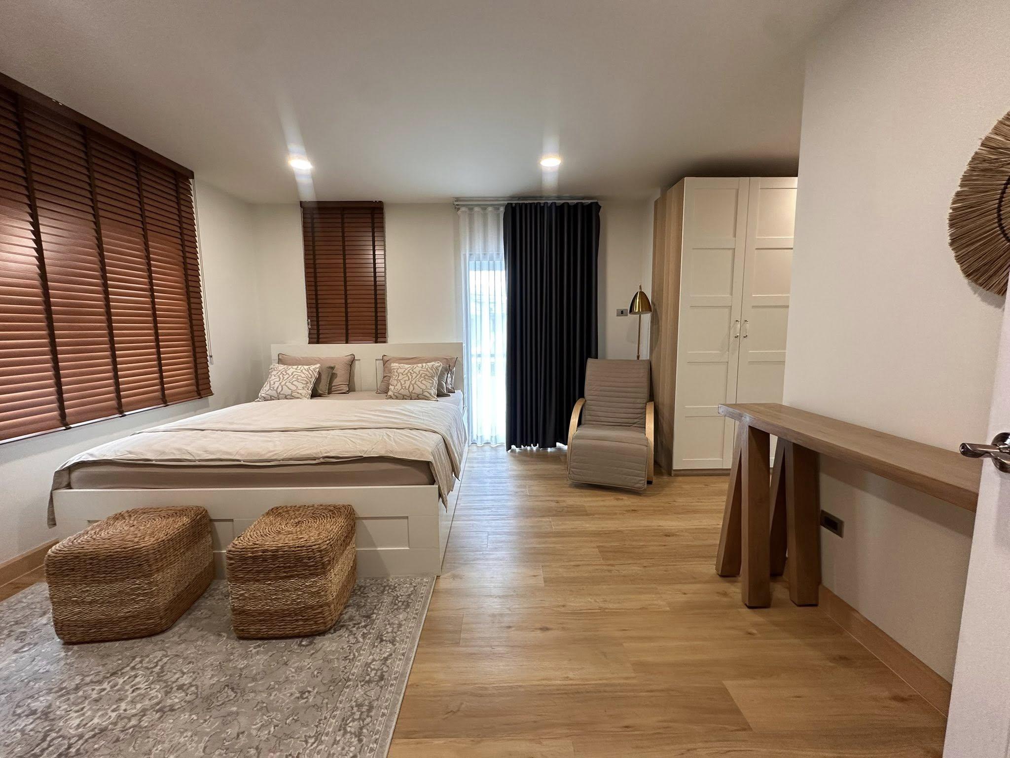 ให้เช่า บ้านเดี่ยวหลังใหญ่ | หมู่บ้าน วอตเตอร์ฟร้อน หนองค้อ  ชลบุรี