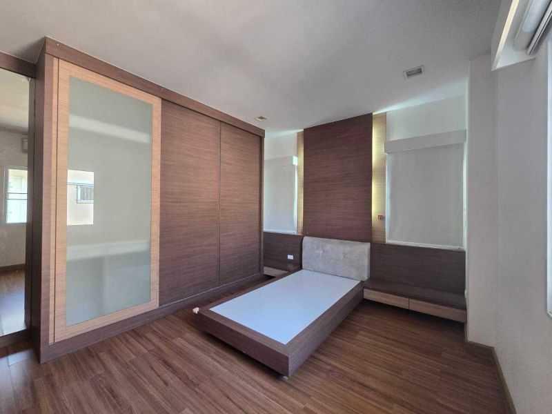 บ้านหรูให้เช่า | หมู่บ้าน แกรนด์มณีรินทร์ สามมุข - บางแสน