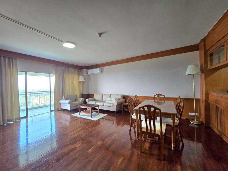 ให้เช่า คอนโดวิวทะเลและสนามกอล์ฟ  Panya Resort Condominium