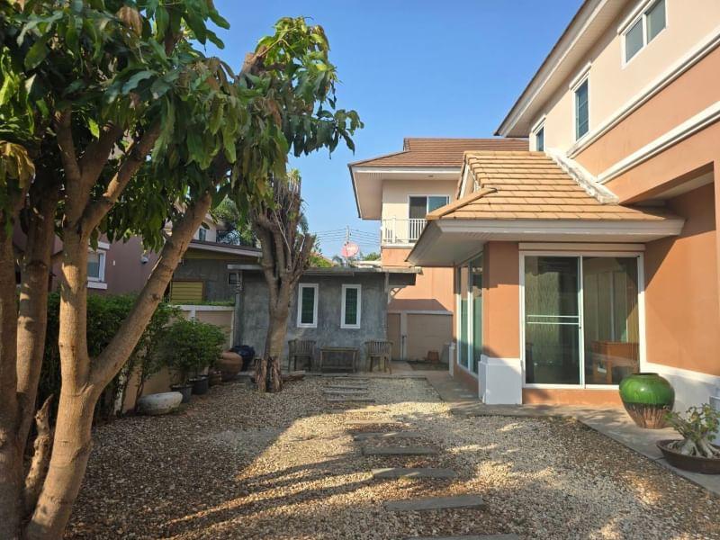 บ้านหรูให้เช่า | หมู่บ้าน แกรนด์มณีรินทร์ สามมุข - บางแสน