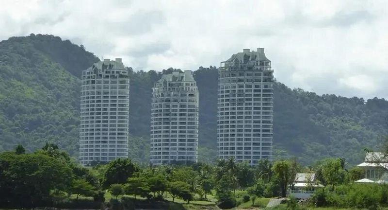 ให้เช่า คอนโดวิวทะเลและสนามกอล์ฟ  Panya Resort Condominium