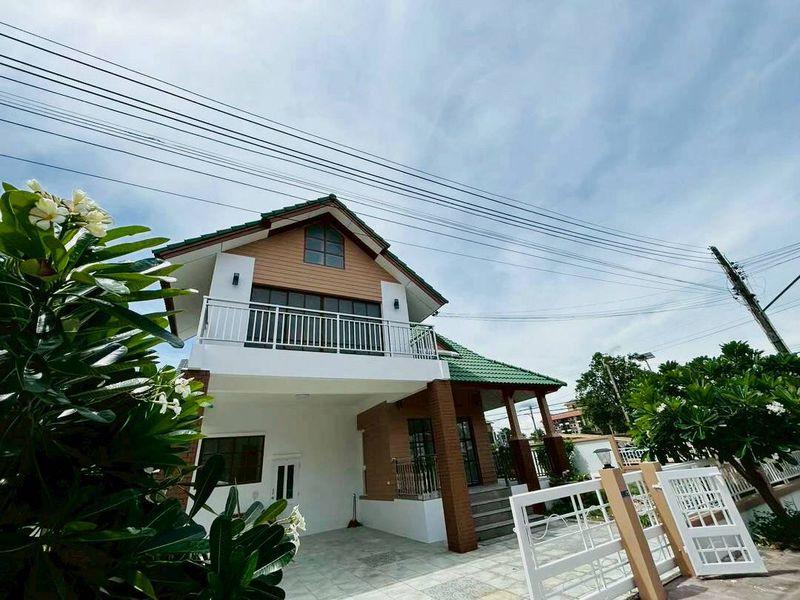 ให้เช่า บ้านเดียวใกล้ J-Park ศรีราชา แปลงหัวมุม เงียบสงบ เป็นส่วนตัว