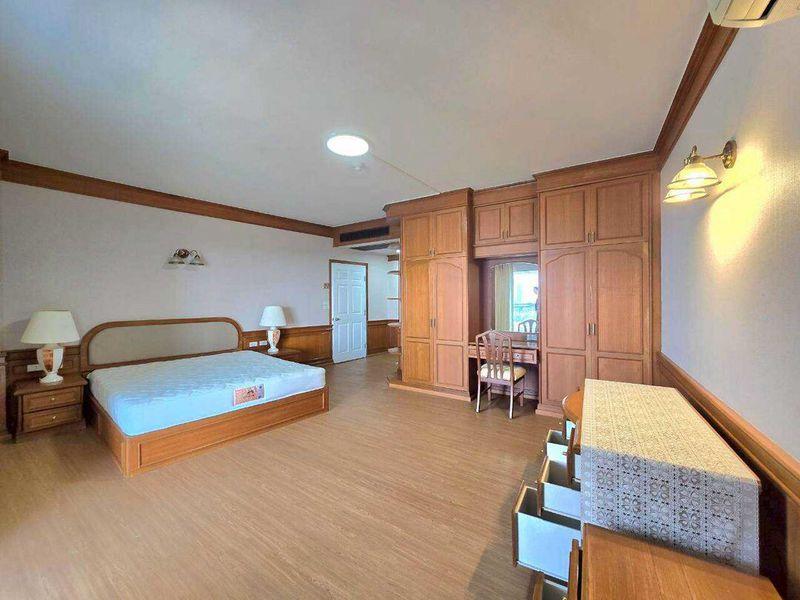 ให้เช่า คอนโดวิวทะเลและสนามกอล์ฟ  Panya Resort Condominium