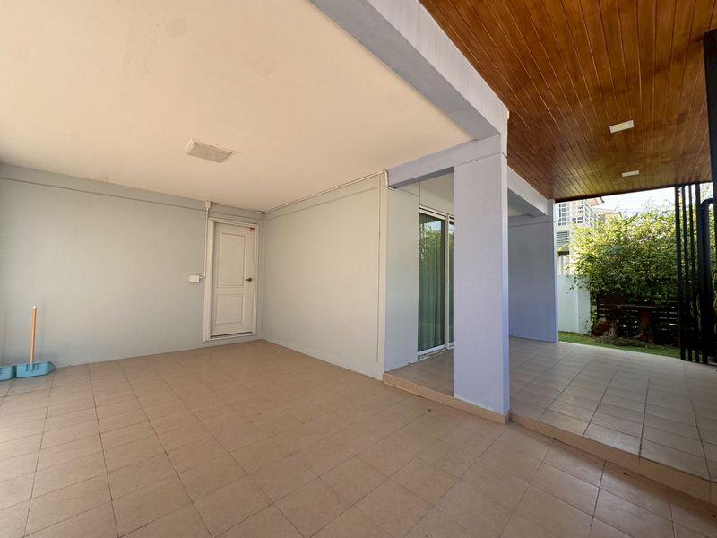 ขายด่วน!!! ราคาเพียง 2.99 ลบ. (ค่าโอนที่ดินคนละครึ่ง)  บ้านแฝด หมู่บ้าน พฤกษานารา เลี่ยงหนองมน