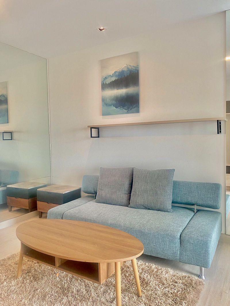 ให้เช่า casalunar mesto condo (คาซาลูนา เมสโต คอนโด)