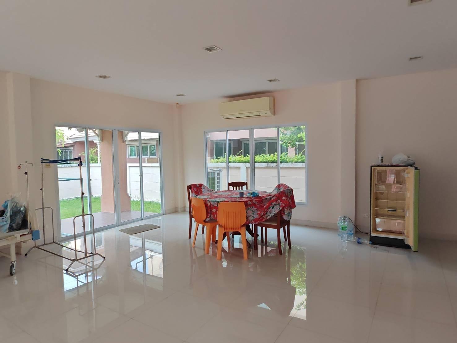 ให้เช่าบ้านเดี่ยว 2 ชั้น หลังใหญ่ 📍หมู่บ้าน แกรนด์มณีรินทร์ สามมุข–บางแสน
