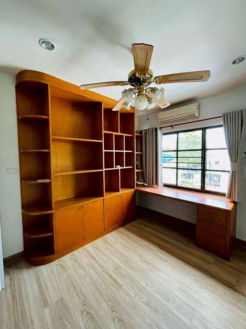 ให้เช่า บ้านเดียวใกล้ J-Park ศรีราชา แปลงหัวมุม เงียบสงบ เป็นส่วนตัว