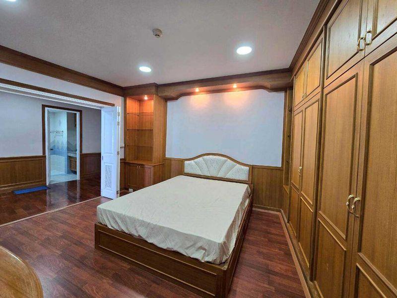 ให้เช่า คอนโดวิวทะเลและสนามกอล์ฟ  Panya Resort Condominium
