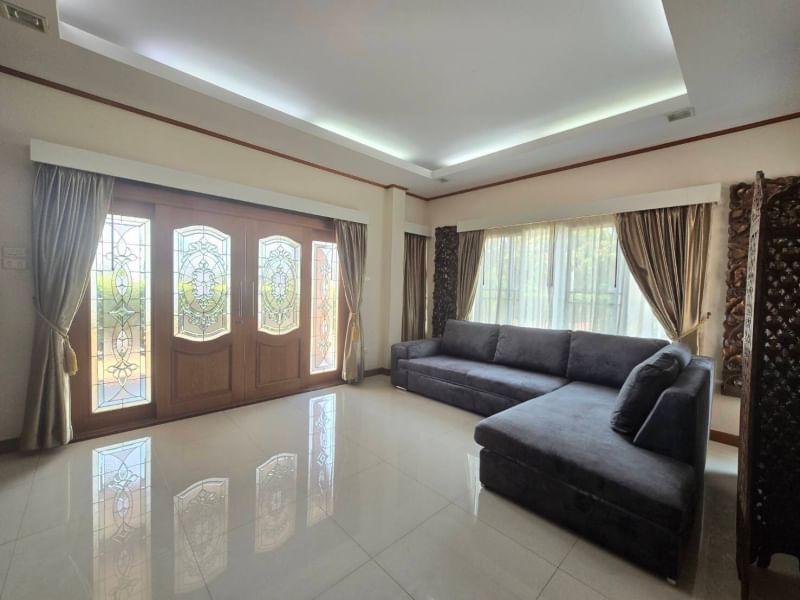 บ้านหรูให้เช่า | หมู่บ้าน แกรนด์มณีรินทร์ สามมุข - บางแสน