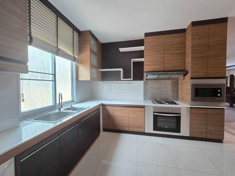 บ้านหรูให้เช่า | หมู่บ้าน แกรนด์มณีรินทร์ สามมุข - บางแสน